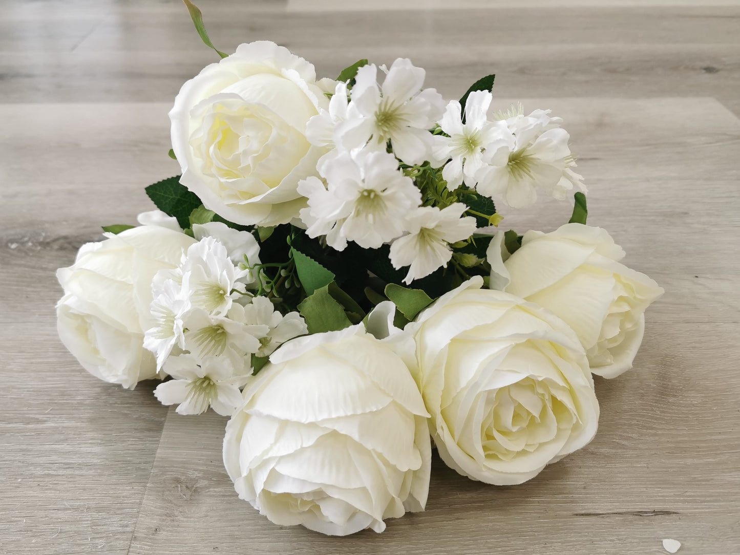 White Artificial Rose Bush - 5 Heads with 4 Fillers