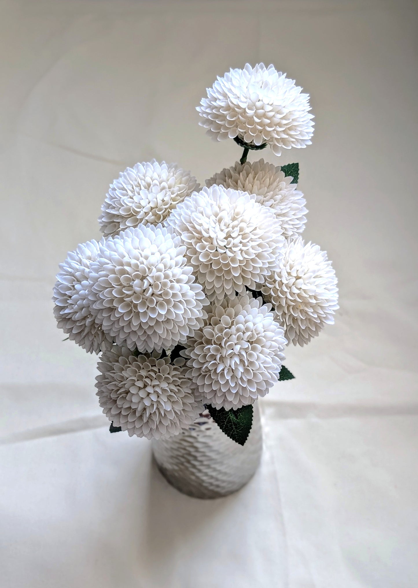 9 Heads Dahlia Boom Boom White