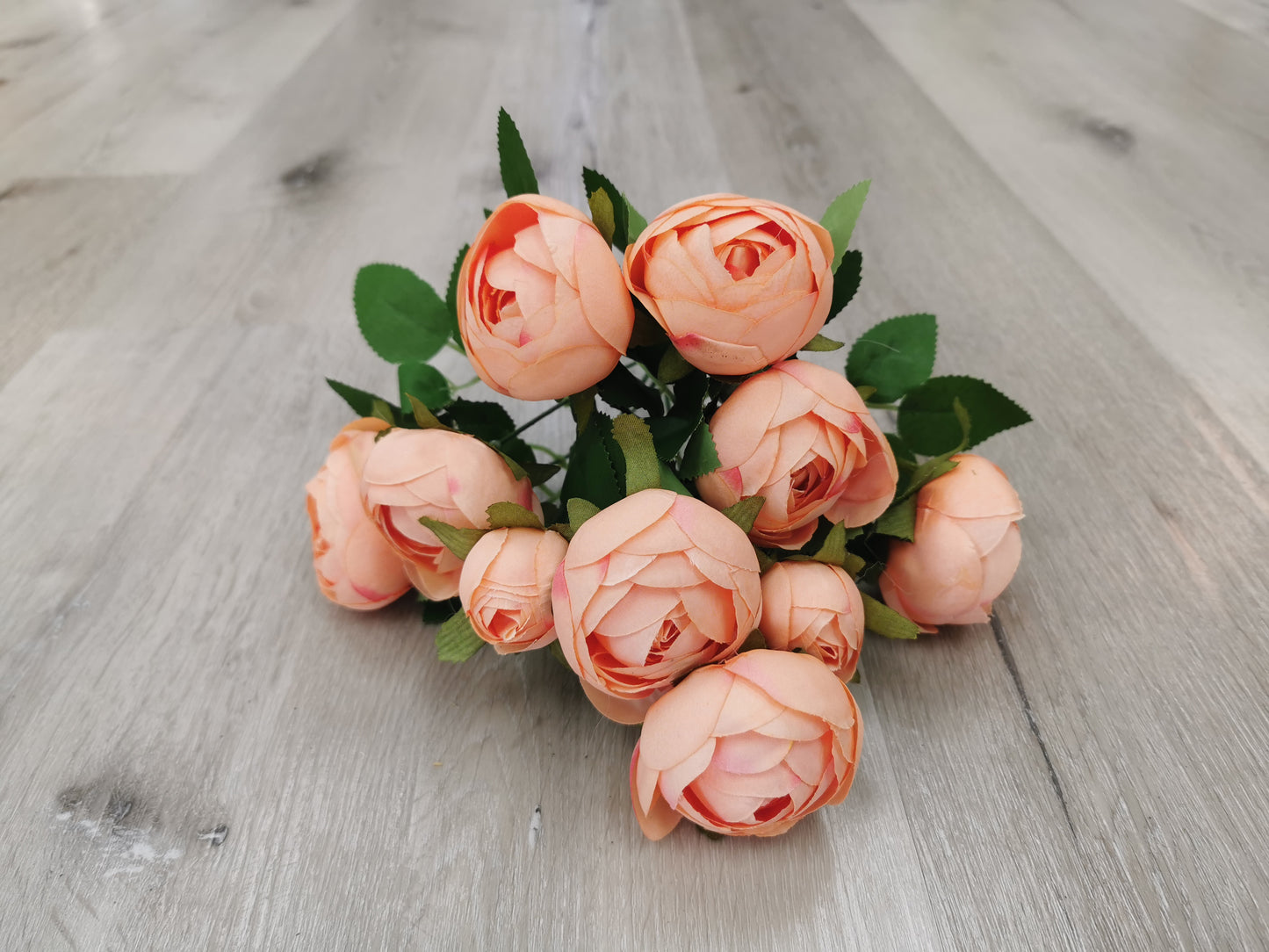 10 heads Camellia, 2 available colors: Champagne and Orange