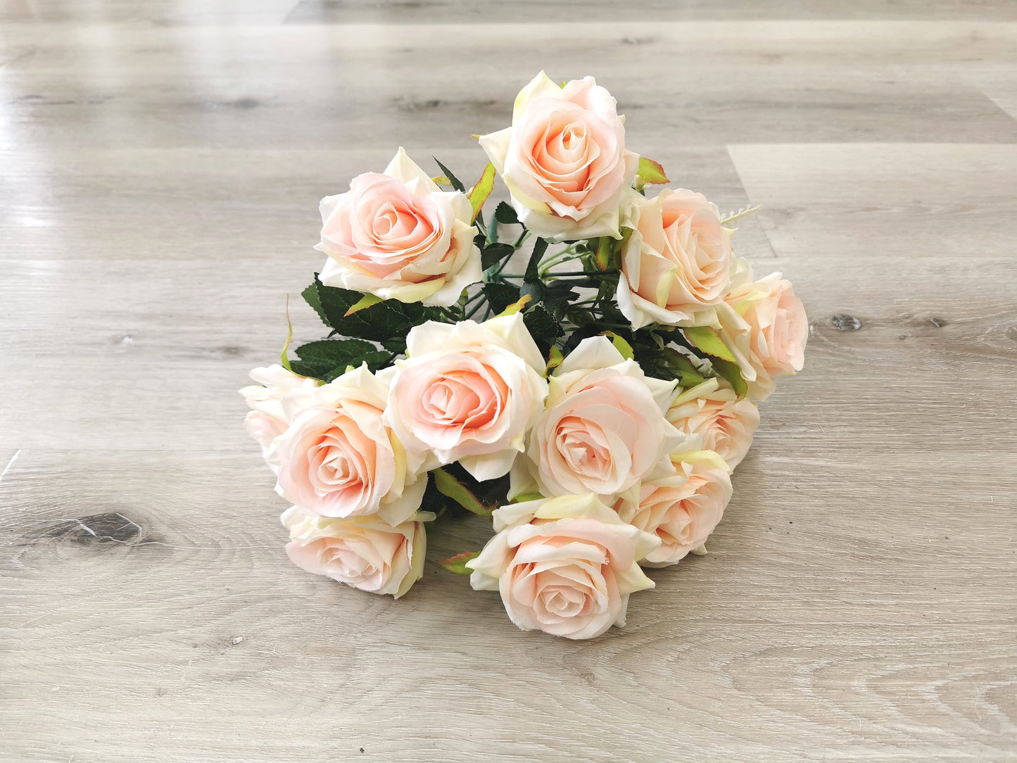 12 heads Rose, 5 available colors: Light Pink, Pink, White, Light Green and Champagne