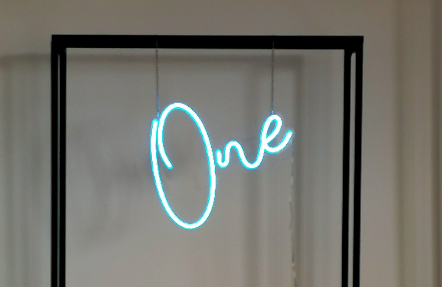 Neon Sign "One"