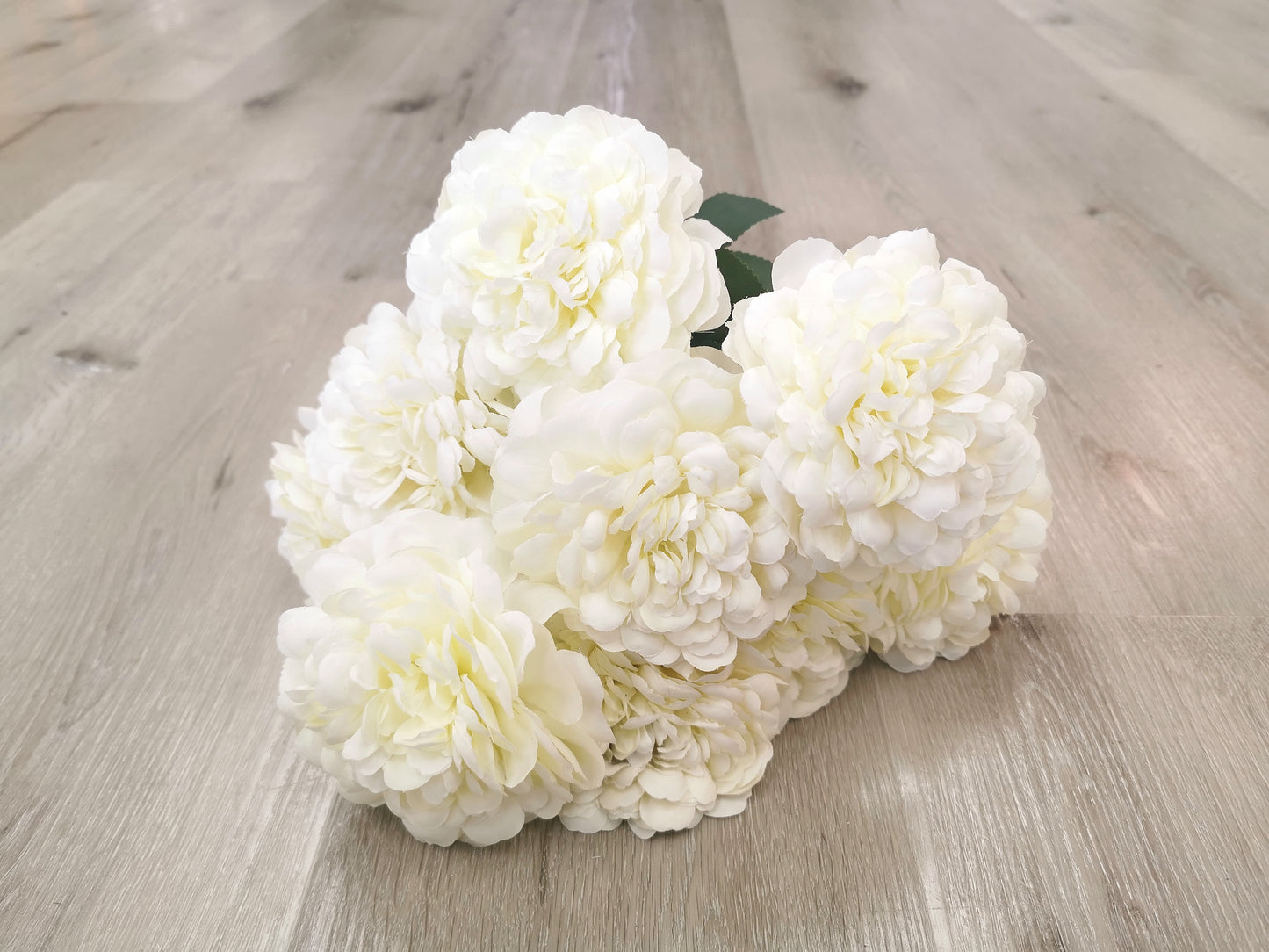 9 heads Peony, 2 available colors: Cream white and Champagne
