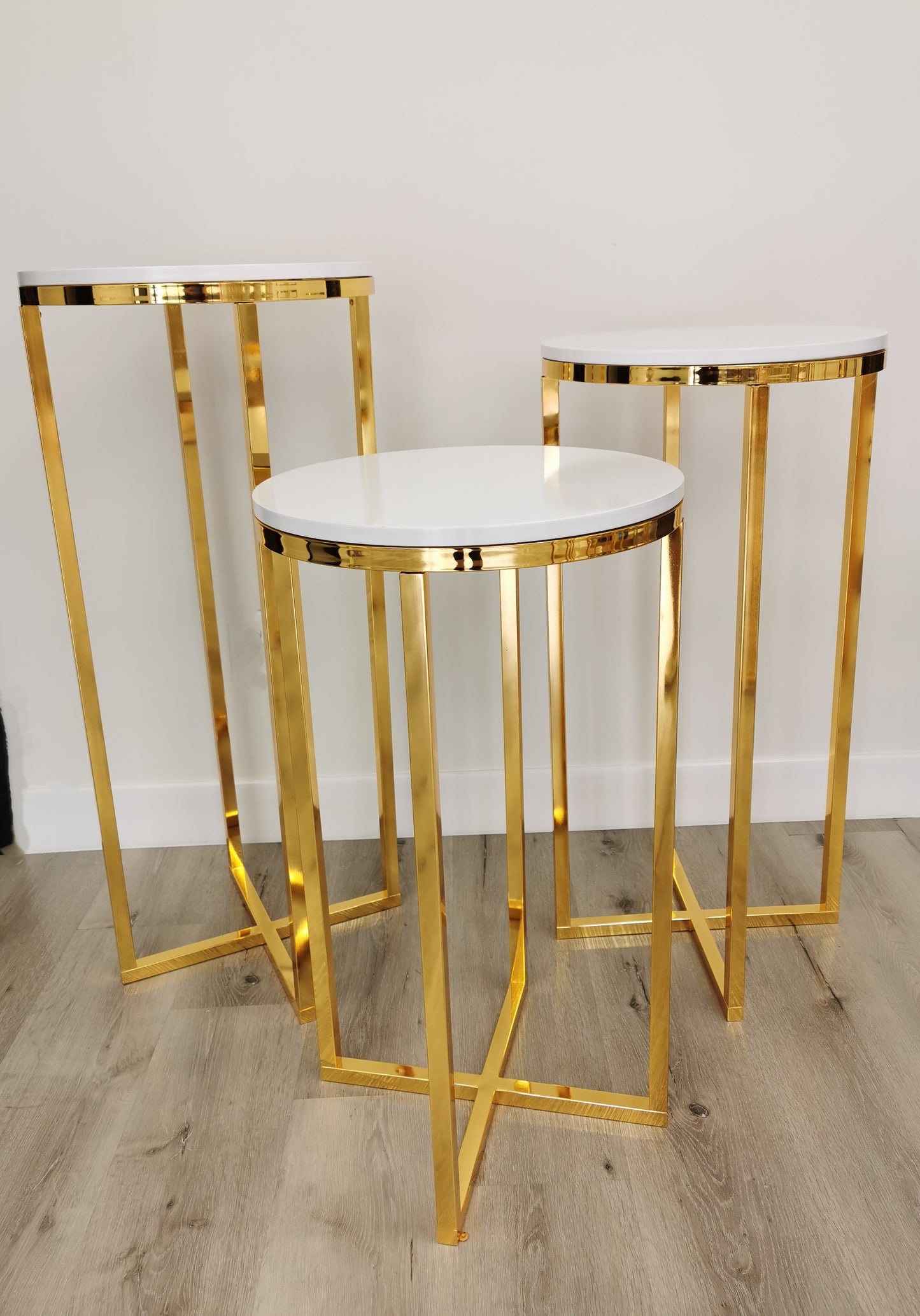 Gold cake table 16" round, set of 3 with height of 27.5", 31.5" and 35.5"