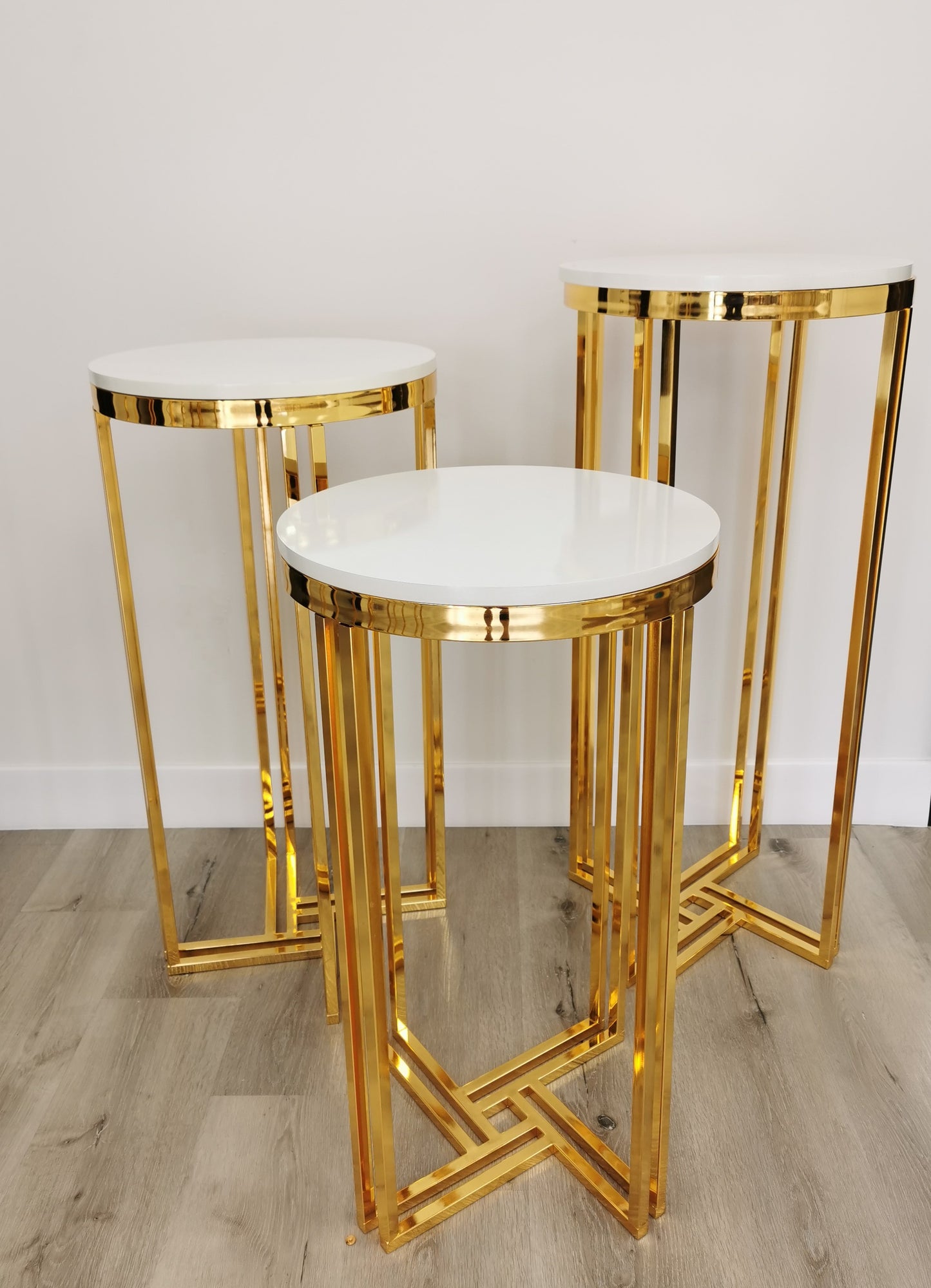 Gold cake table 16" round, set of 3 with height of 27.5", 31.5" and 35.5"