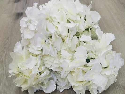 White Artificial Hydrangea – 6 Heads (Large Petals)