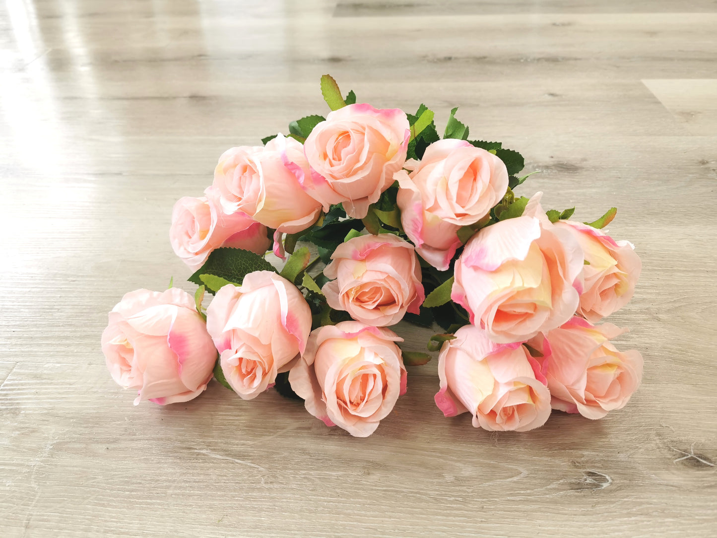 12 heads Rose, available colors: White and Pink