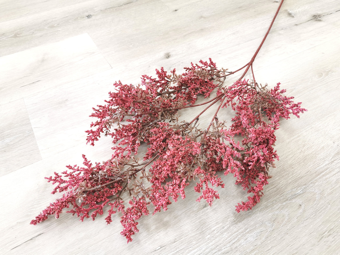 Artificial Dry Leaf, available colors: White, Red, Purple and Pink