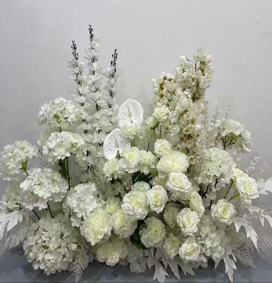 Flower floor runner Rental (white)